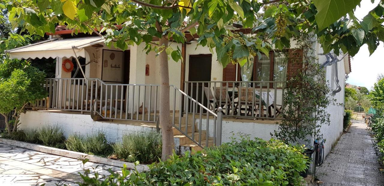 Country House By The Sea !!! Villa Karavomilos  Ngoại thất bức ảnh